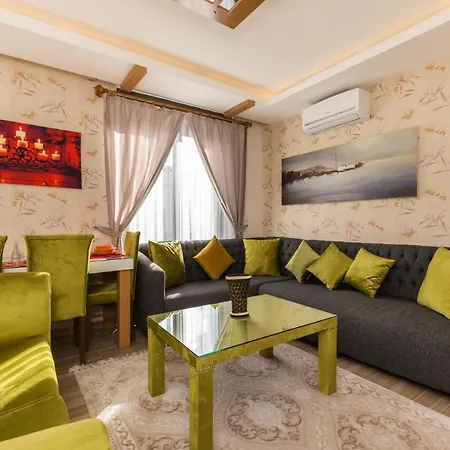 Liastar Short Term Rent Apartment